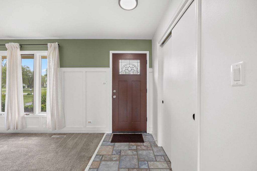 Image 20 of property listing at 11420 194th Street, Mokena, IL 60448