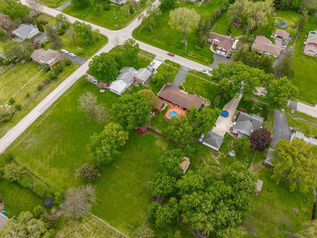 Image 4 of property listing at 11420 194th Street, Mokena, IL 60448