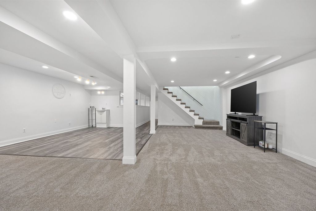Image 34 of property listing at 11420 194th Street, Mokena, IL 60448