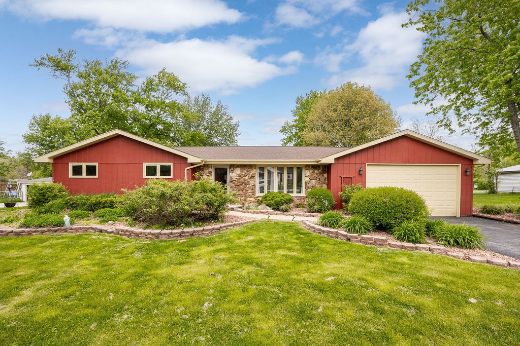 Image 8 of property listing at 11420 194th Street, Mokena, IL 60448