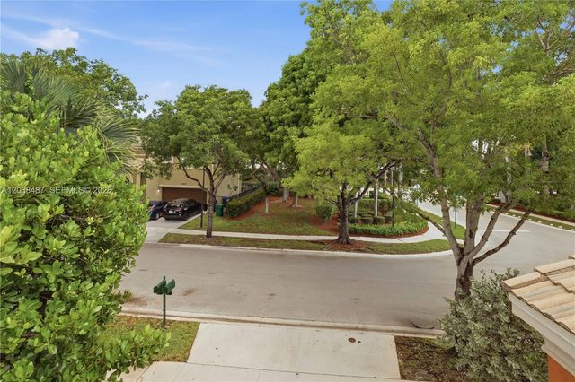 4813 SW 155th Ter, Miramar, FL 33027