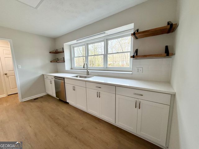 402 Ginger Circle, Lagrange, GA 30240