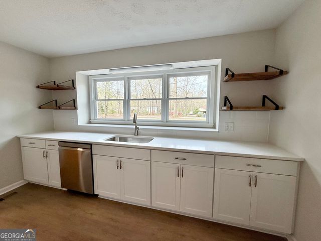 402 Ginger Circle, Lagrange, GA 30240