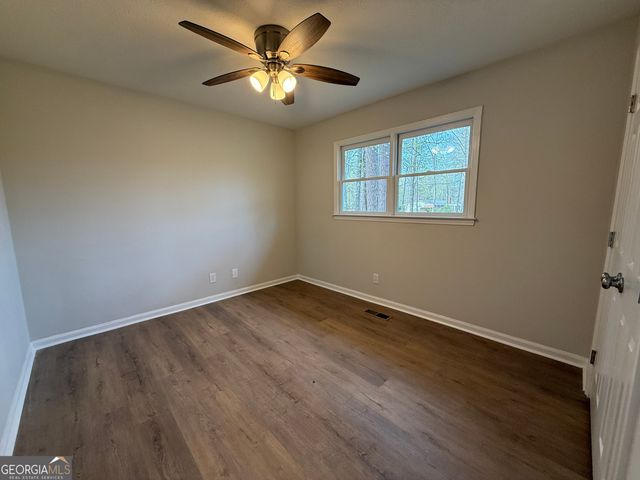 402 Ginger Circle, Lagrange, GA 30240