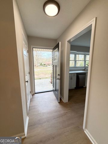 402 Ginger Circle, Lagrange, GA 30240