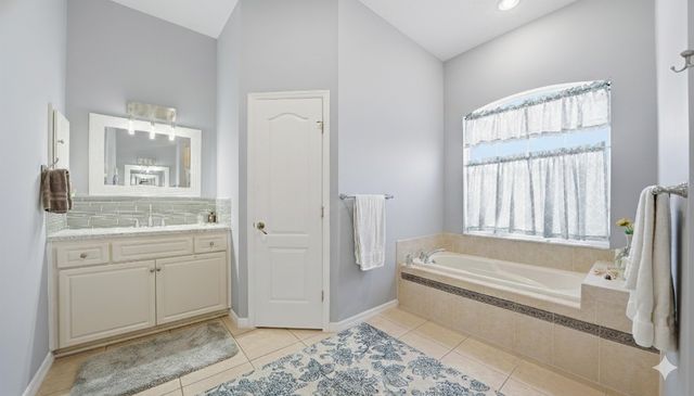 22 Flanders Ln, Palm Coast, FL 32137