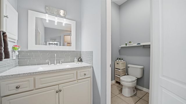 22 Flanders Ln, Palm Coast, FL 32137