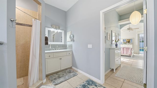 22 Flanders Ln, Palm Coast, FL 32137