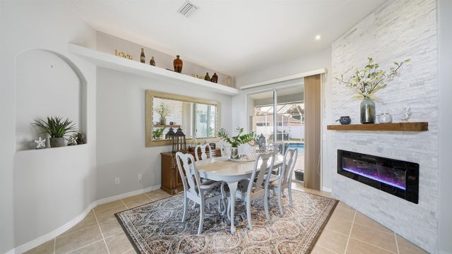 22 Flanders Ln, Palm Coast, FL 32137