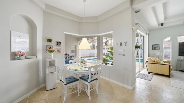 22 Flanders Ln, Palm Coast, FL 32137