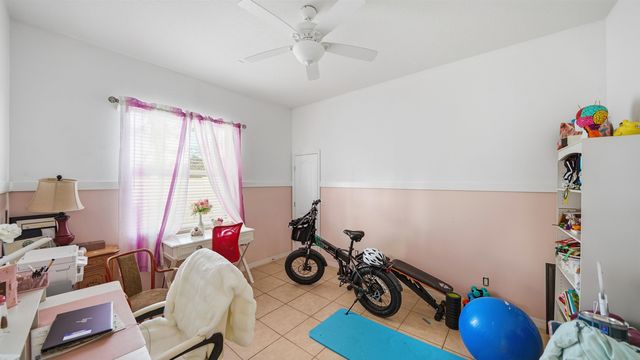 22 Flanders Ln, Palm Coast, FL 32137