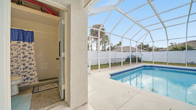 22 Flanders Ln, Palm Coast, FL 32137