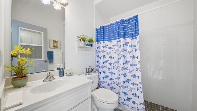 22 Flanders Ln, Palm Coast, FL 32137