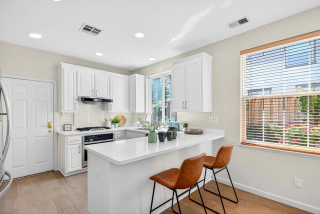 225 W Ferndale Avenue, Sunnyvale, CA 94085