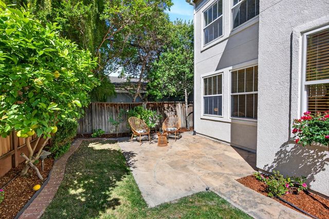 225 W Ferndale Avenue, Sunnyvale, CA 94085