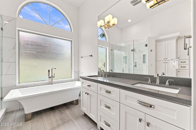 4921 E LE MARCHE Avenue, Scottsdale, AZ 85254