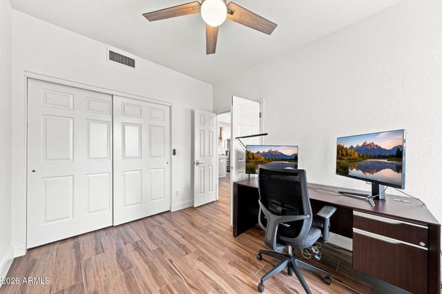 4921 E LE MARCHE Avenue, Scottsdale, AZ 85254