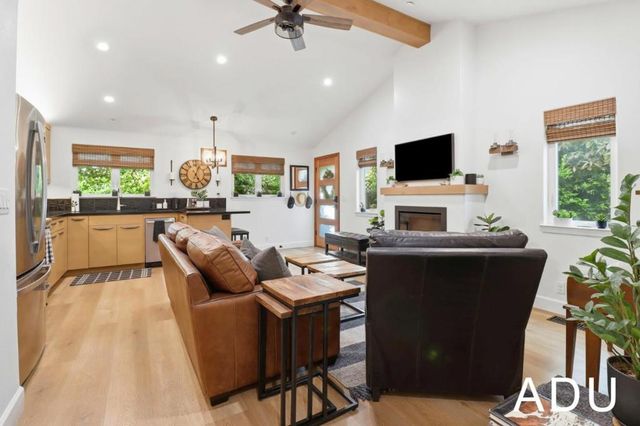 969 Twin Brook Court, San Jose, CA 95126