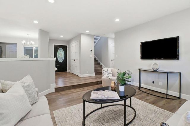 969 Twin Brook Court, San Jose, CA 95126