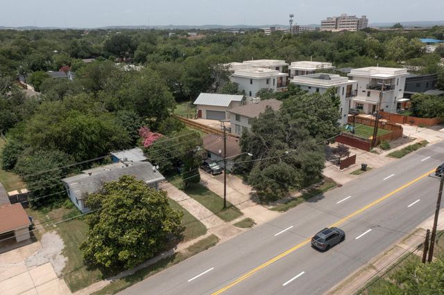 4502 S 1st ST, Austin, TX 78745
