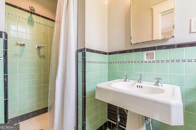 1878 Cambridge Avenue, Atlanta, GA 30337