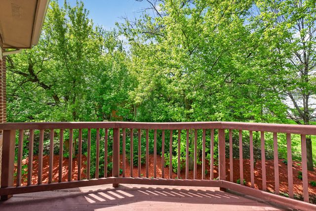 4 Dani Lane, Schaumburg, IL 60173