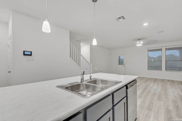 3210 Sunday Song, San Antonio, TX 78245