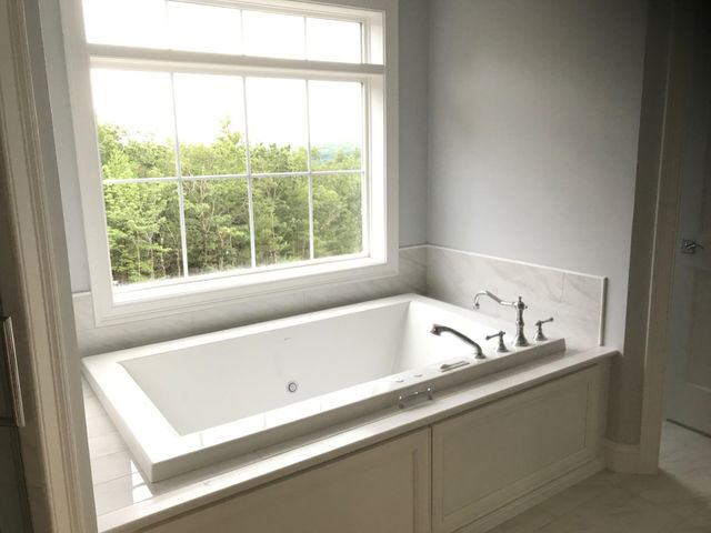 5 Chandler Way, Brookline, NH 03033