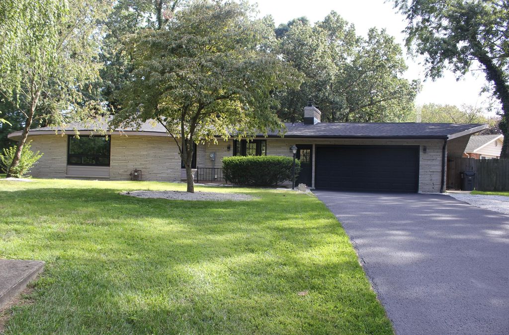 2631 Hillview Lane, St. Joseph, MI 49085