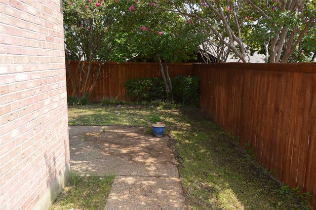 9320 Ponderosa Trail, Irving, TX 75063
