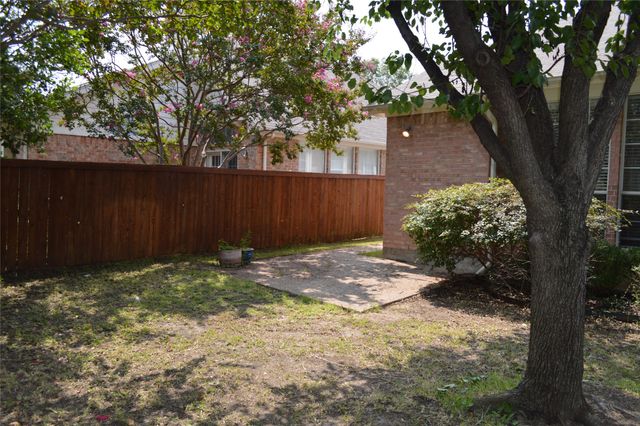 9320 Ponderosa Trail, Irving, TX 75063