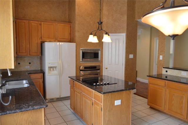 9320 Ponderosa Trail, Irving, TX 75063
