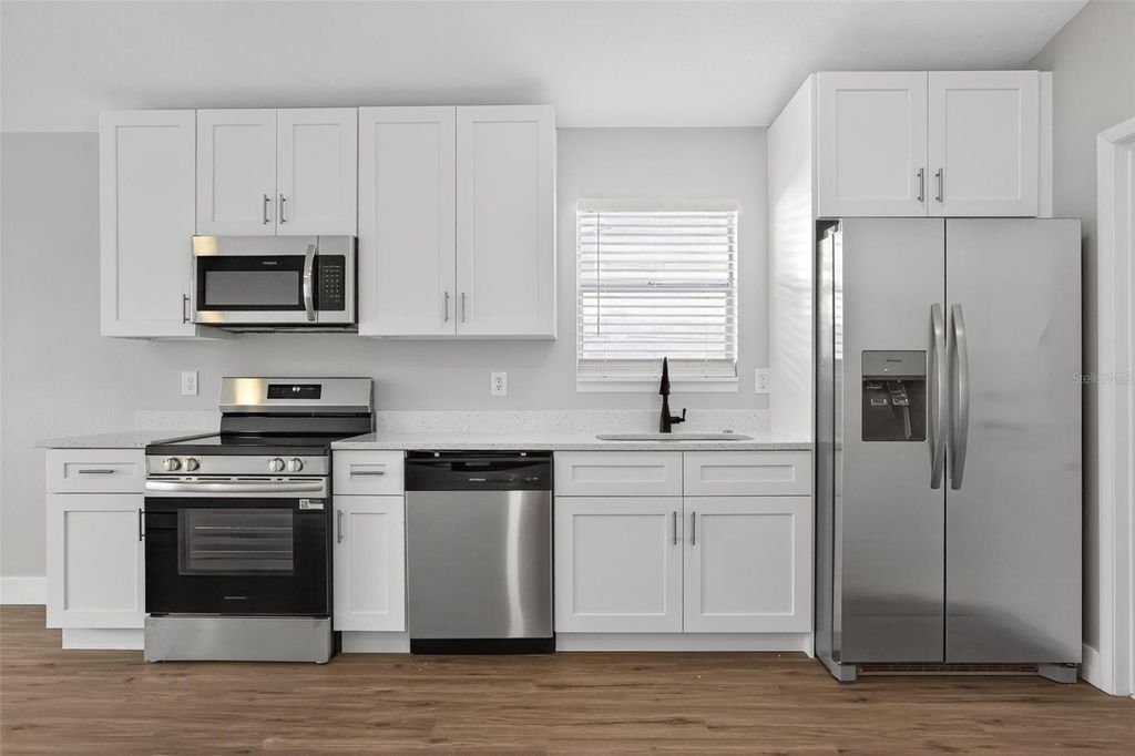 Image 4 of property listing at 5444 BLUEBERRY DRIVE, Orlando, FL 32811