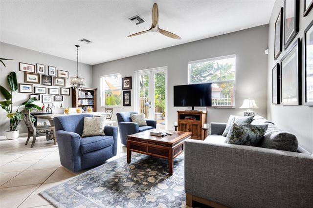 1224 NE 18th Avenue 1, Fort Lauderdale, FL 33304