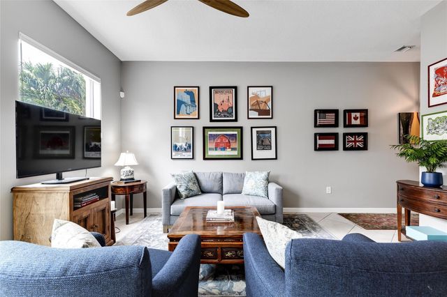 1224 NE 18th Avenue 1, Fort Lauderdale, FL 33304