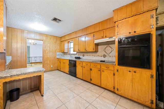 2612 Lake Park Drive Drive, La Marque, TX 77568