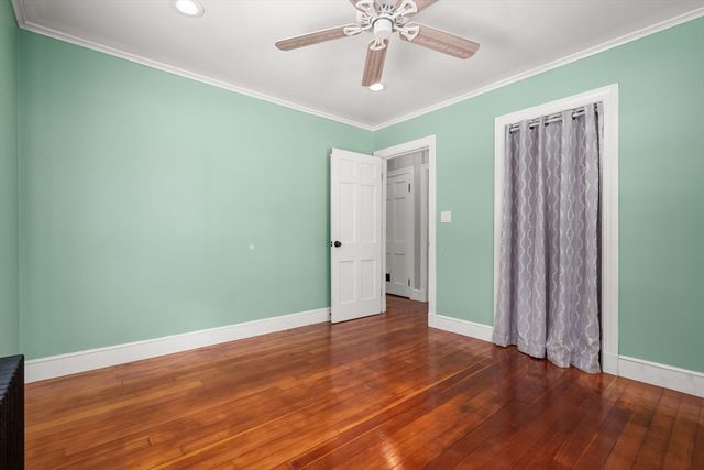 16 Smith St, Haverhill, MA 01832