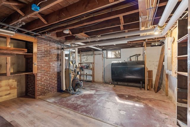 16 Smith St, Haverhill, MA 01832