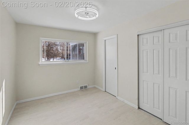 26923 Constance Avenue, Dearborn Heights, MI 48127