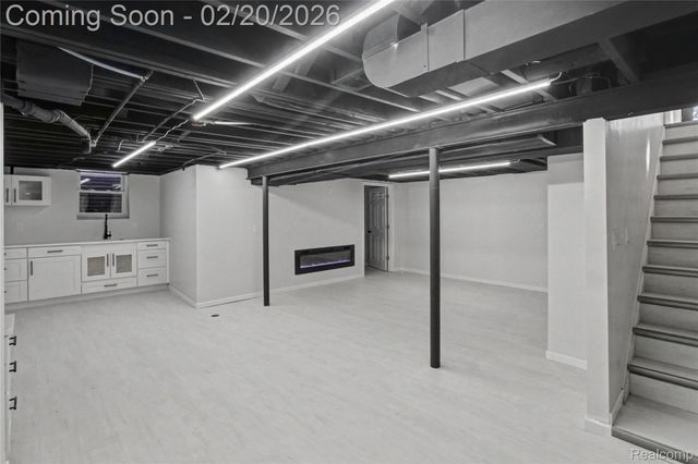 26923 Constance Avenue, Dearborn Heights, MI 48127