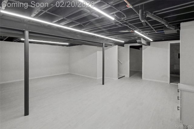 26923 Constance Avenue, Dearborn Heights, MI 48127