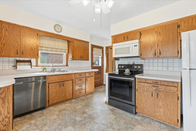 4090 Highland Avenue, White Bear Lake, MN 55110