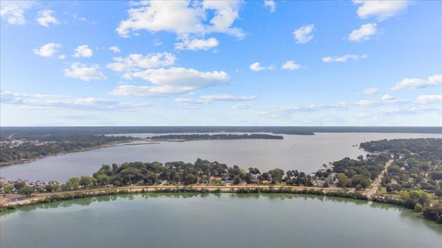 4090 Highland Avenue, White Bear Lake, MN 55110