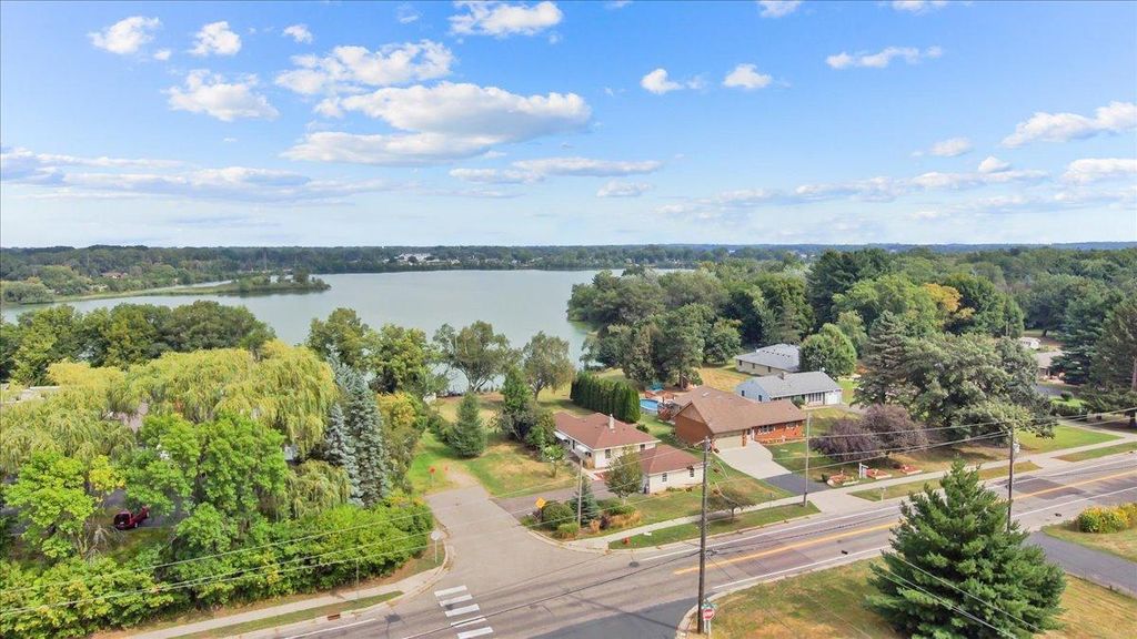 4090 Highland Avenue, White Bear Lake, MN 55110 — photo 2