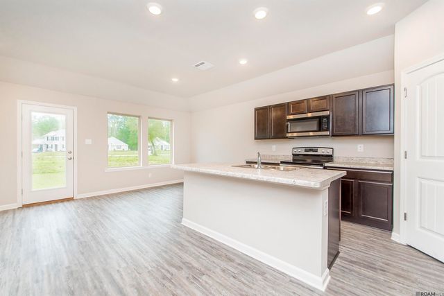 48450 Red Fox Dr, Hammond, LA 70401