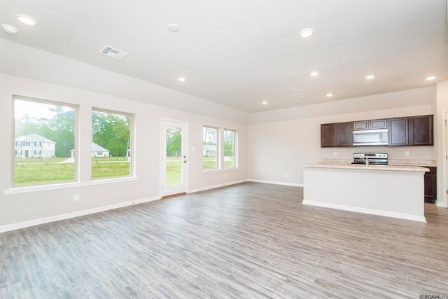 48450 Red Fox Dr, Hammond, LA 70401