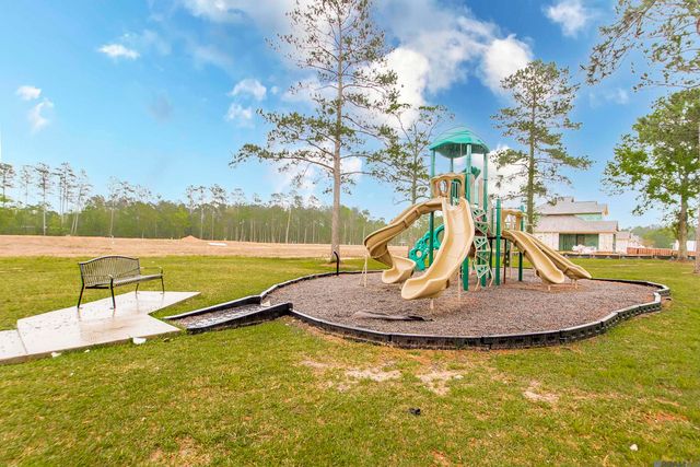 48450 Red Fox Dr, Hammond, LA 70401