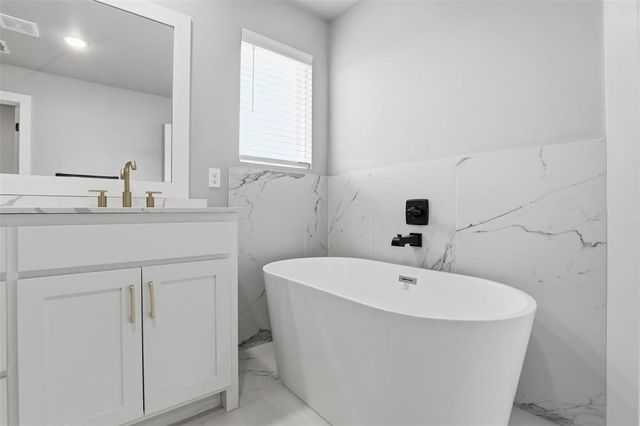 2616 Crescent Avenue, Oklahoma City, OK 73120