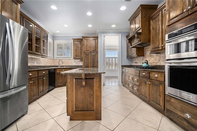 8807 Stillwood Court, Mobile, AL 36619