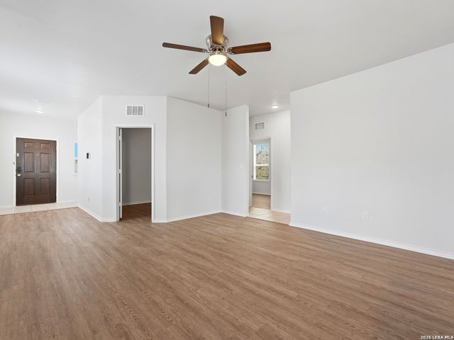 10306 MARTIN CRK, San Antonio, TX 78252